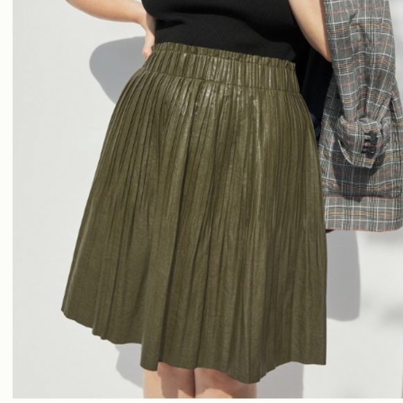 Olive Green Faux Leather Mini Skirt, XL - Picture 1 of 3